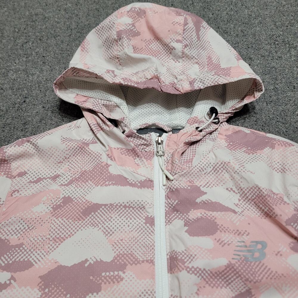 New Balance Jacket Womens Medium Pink White Digi Camo Hoodie Zip Rain Running